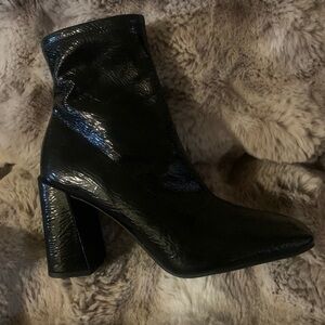 Franco Sarto Shiny Black Heeled Ankle Women Boots Sz 8.5 Pre-Owned